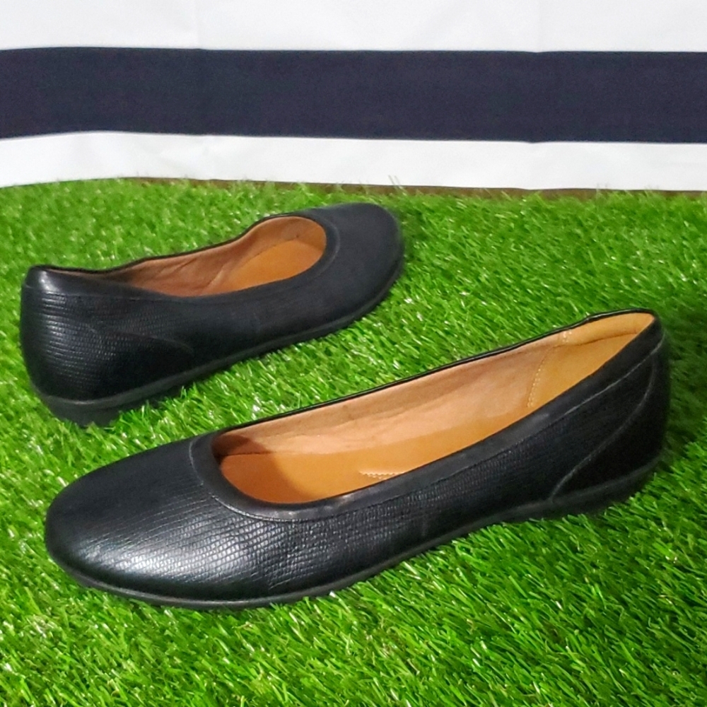 Clarks Collection Soft Cushion Ballerina Flats